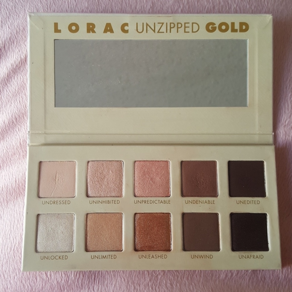 Makeup eyeshadow palette